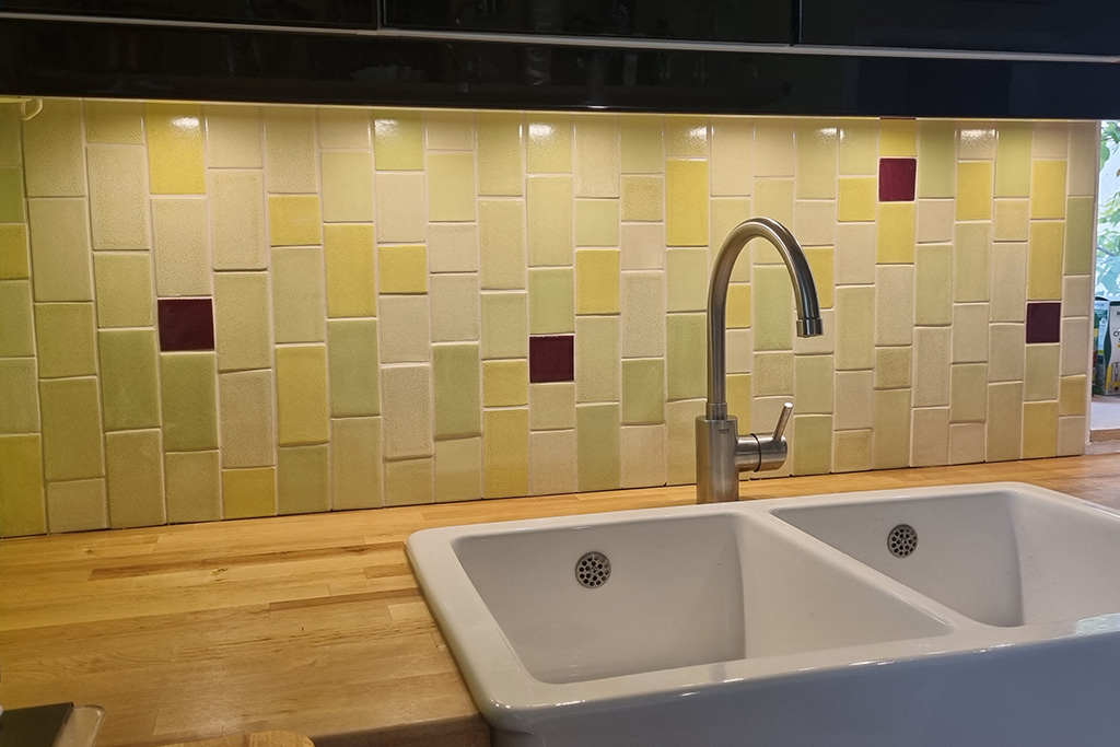 Heinrichs-Kamin-Design-Keramik-Waende-09